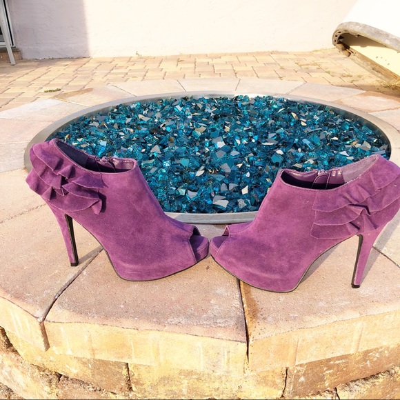 Qupid ruffle peep toe bootie - Picture 3 of 8